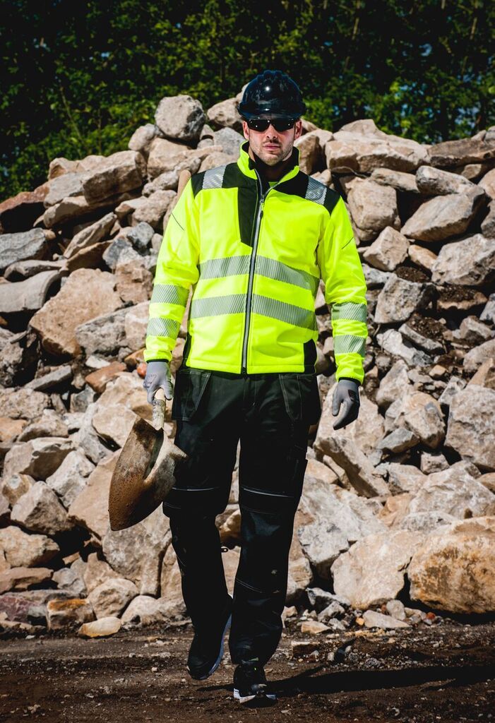 Portwest T402 Vision Hi-Vis Softshell Jacket